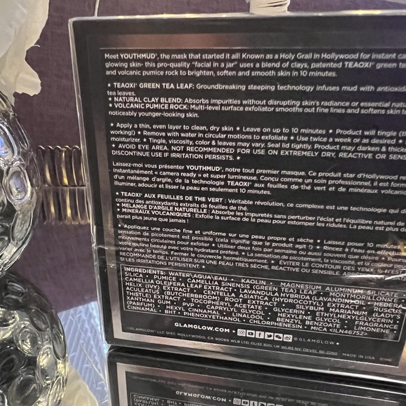 GlamGlow YOUTHMUD Glow Stimulating & Exfoliating Treatment - Picture 5 of 6